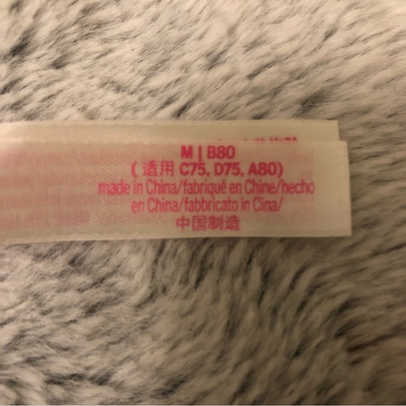 NWOT Victoria Secret Pink Sports Bra - Picture 4 of 4